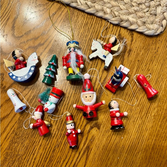 Miniature Wood Metal & Shatterproof Lot of 43 Christmas Tree Ornaments Vintage - Picture 6 of 9